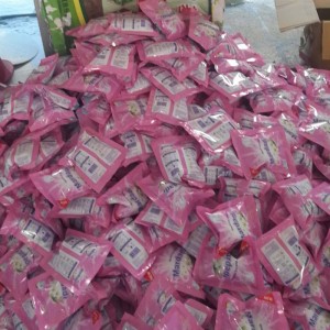 180g blou kleur Hoë skuim sterk parfuum goedkoop waspoeier goeie Fabriek verskaffer in Shandong China verkoop aan Afrika mark